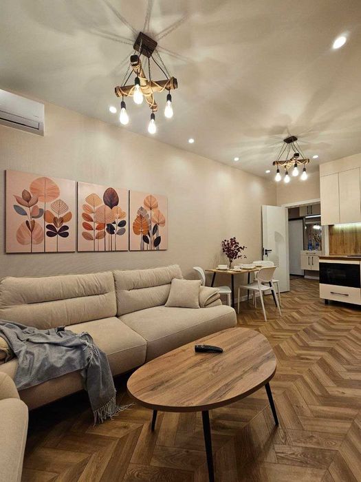 8 Продам квартиру 2/10/12  улица Нукус ,Шох Мед центр
