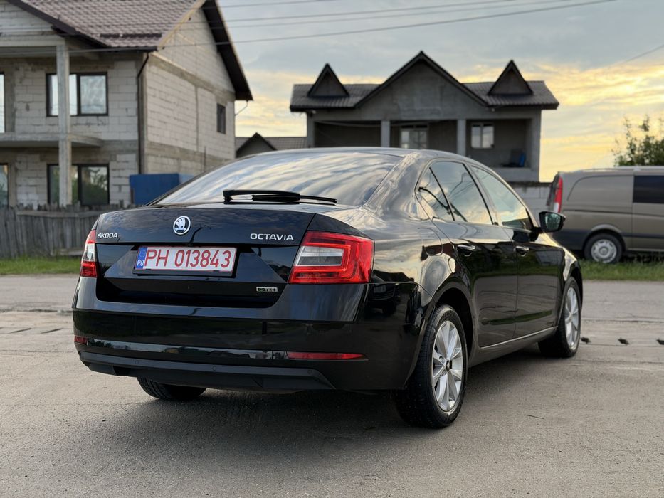 SKODA Octavia 2019 — imagine 3
