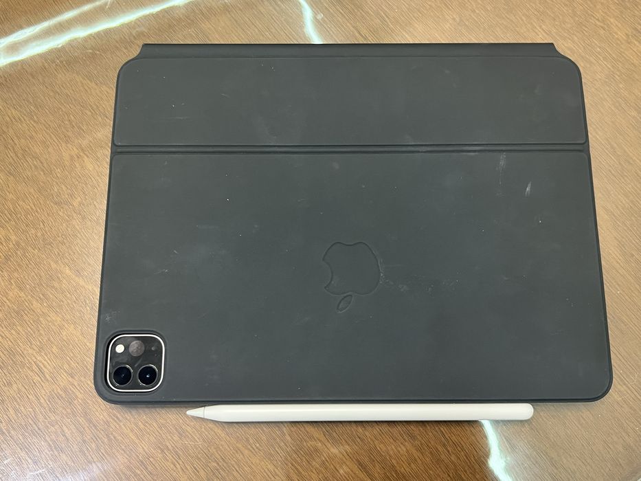 Apple Ipad pro, стилус и клавиатура