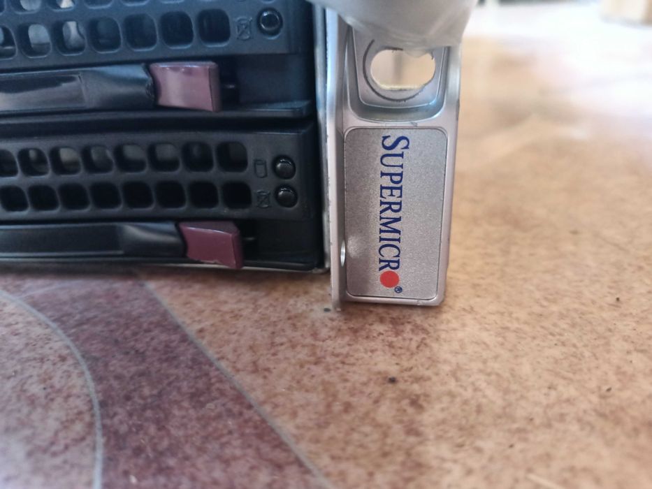 Сервер SuperMicro X8DTU