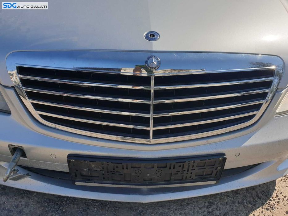 Grila Radiator de pe Capota Motor Mercedes Clasa S Class W221 S320 2005 - 2013 [C0286]