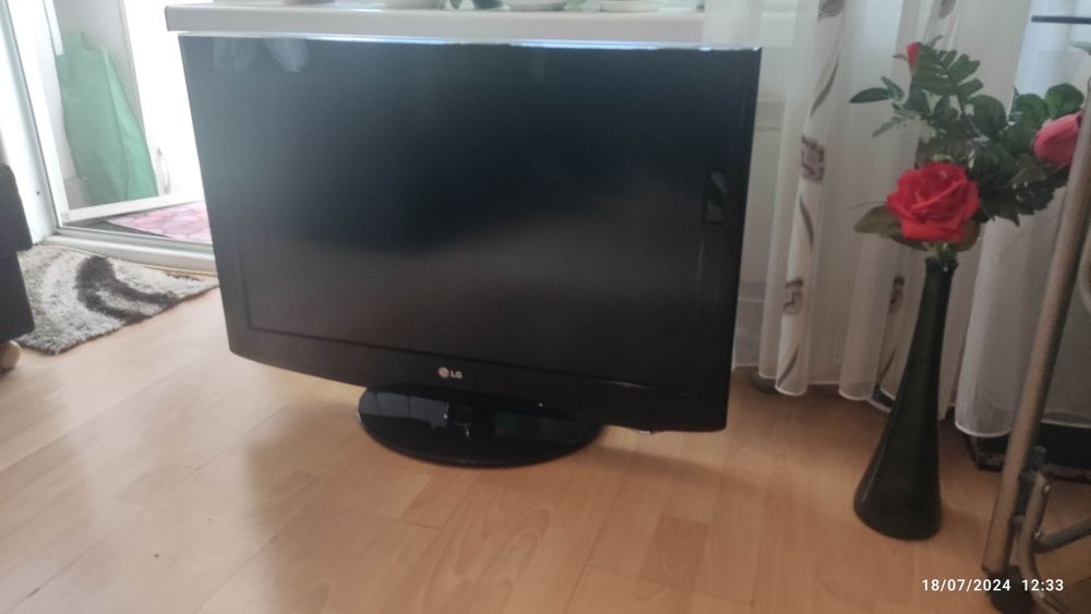 Телевизор Lg 32инча Lsd