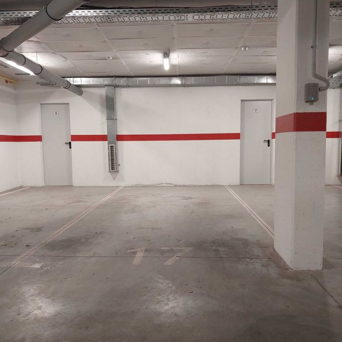 Дава се под наем Гараж / Паркомясто в София, в.з. Малинова долина - Герена - 20 кв.м за 100 € - Снимка #1