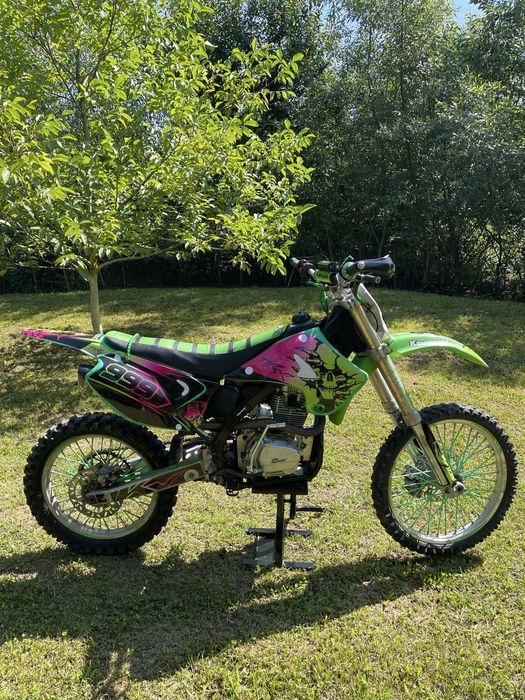 Cross 250 cc | Cadru Kawasaki