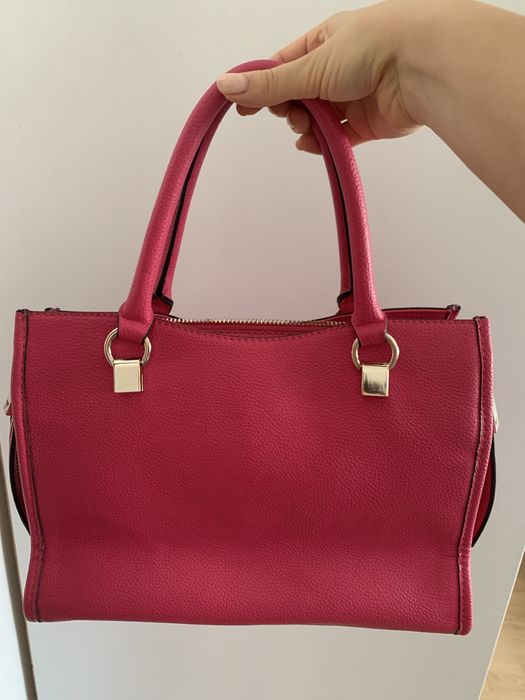 Чанта Guess,цикламено