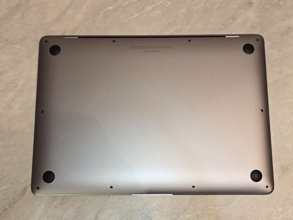 MacBook Air 13 M1 8/512