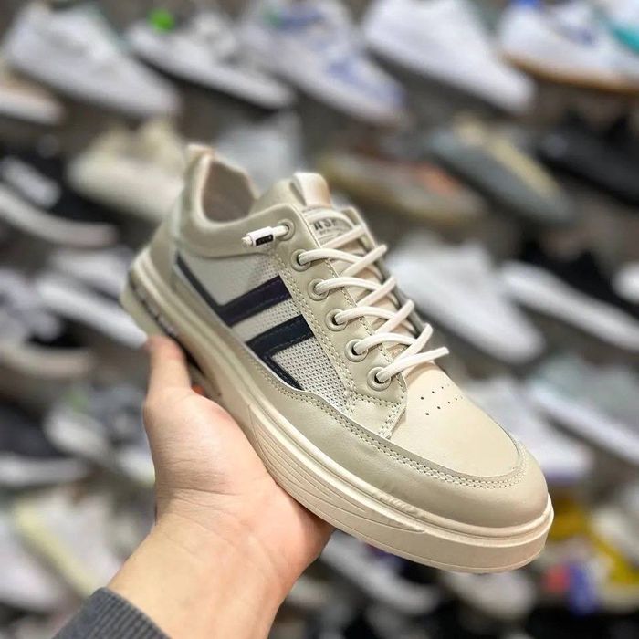 Кроссовки от производителя