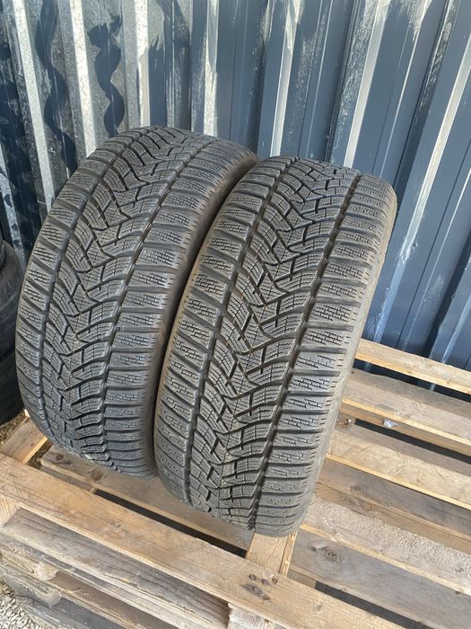 225/45/17 Dunlop Зимни