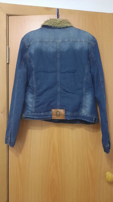 Джинсовая куртка женская