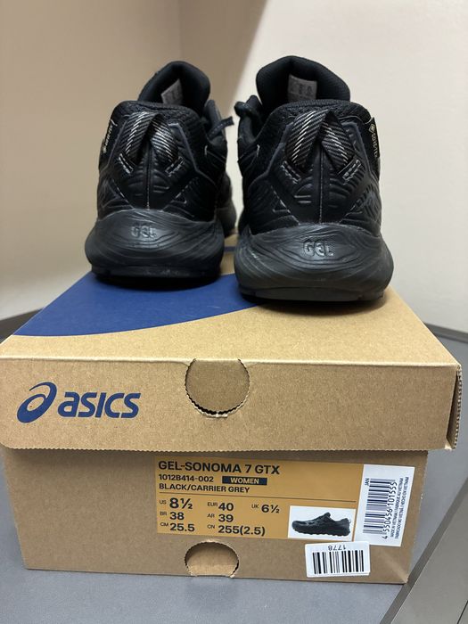 Спортни обувки Asics