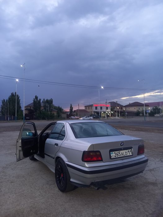 Бмв е36 1991 на ходу
