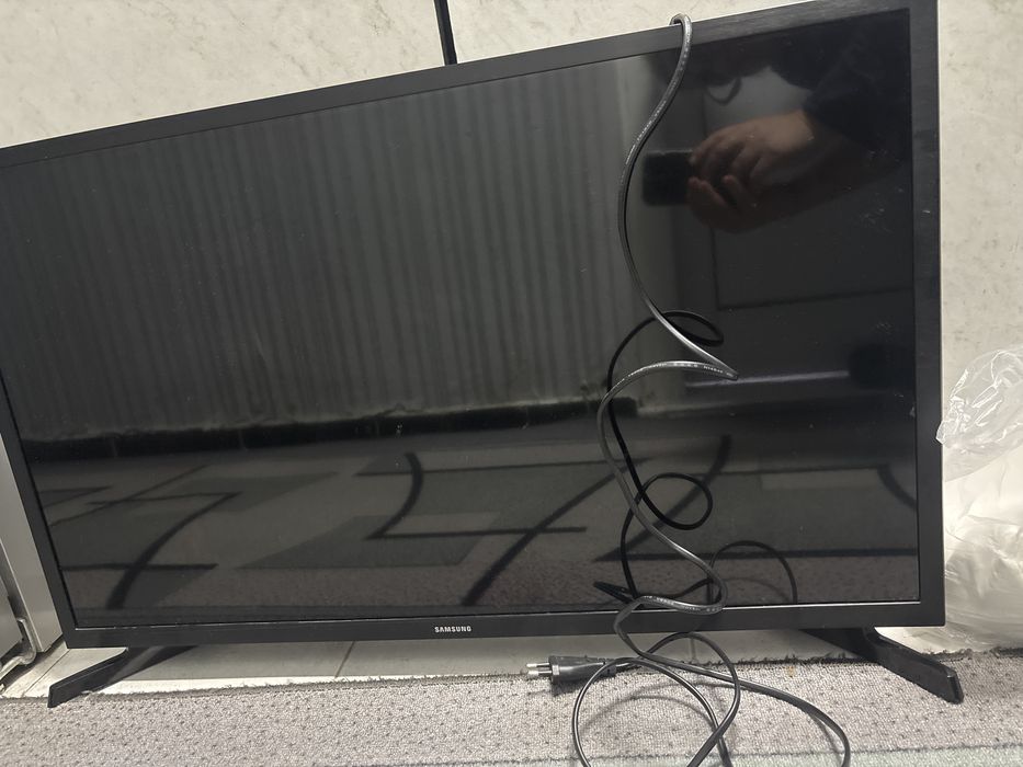 Телевизор SAMSUNG Smart TV 32inch UE32T5372 FHD LED