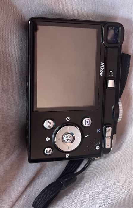 Фотоапарат Nikon