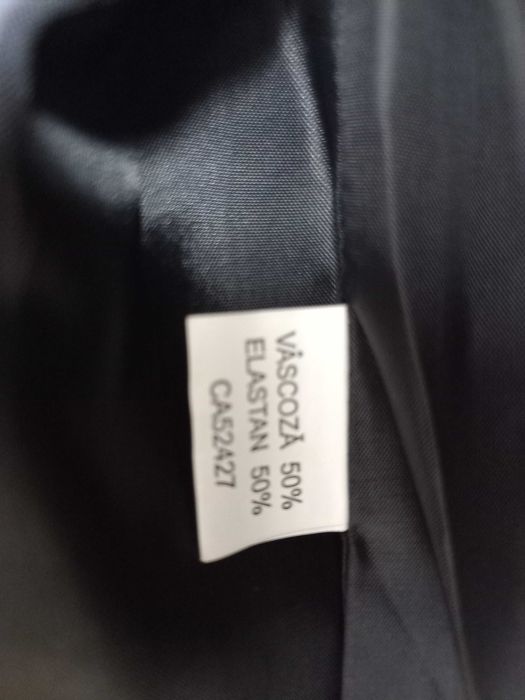 Costum barbati -produs in Romania