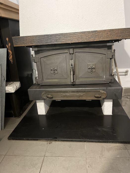 Vand soba semineu rustic  Charleville DeVille Franta focar lemn