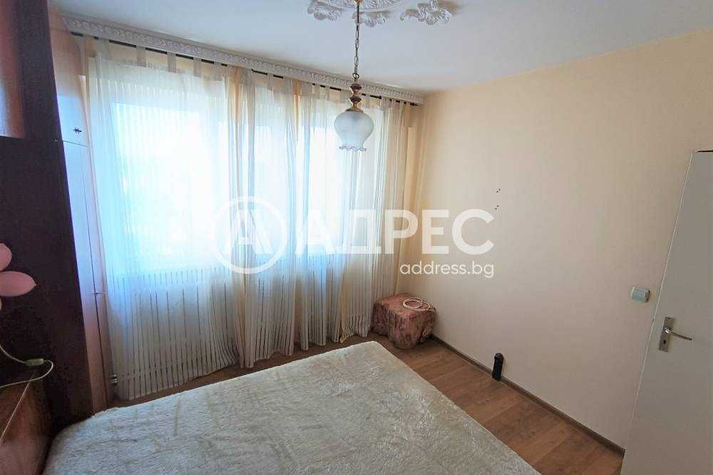 Продава се Двустаен апартамент в Разград, Орел - 64 кв.м за 940 €/кв.м - Снимка #3