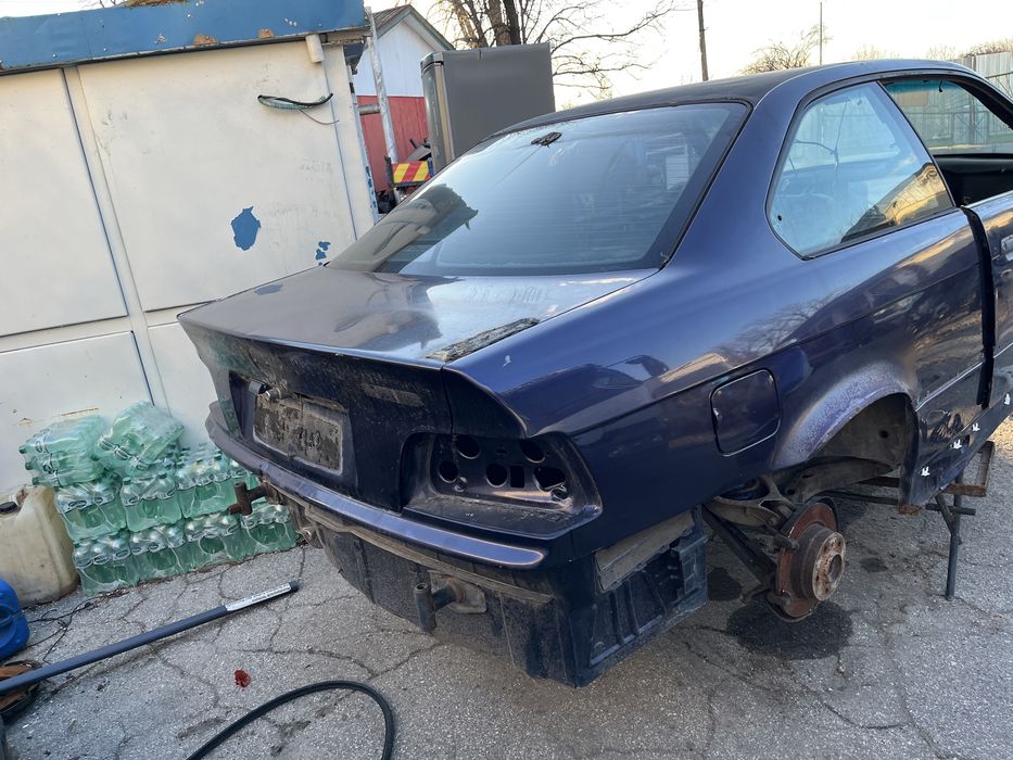 BMW e36 купе за бъдещ трифт проект