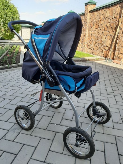 Продам детскую каляску