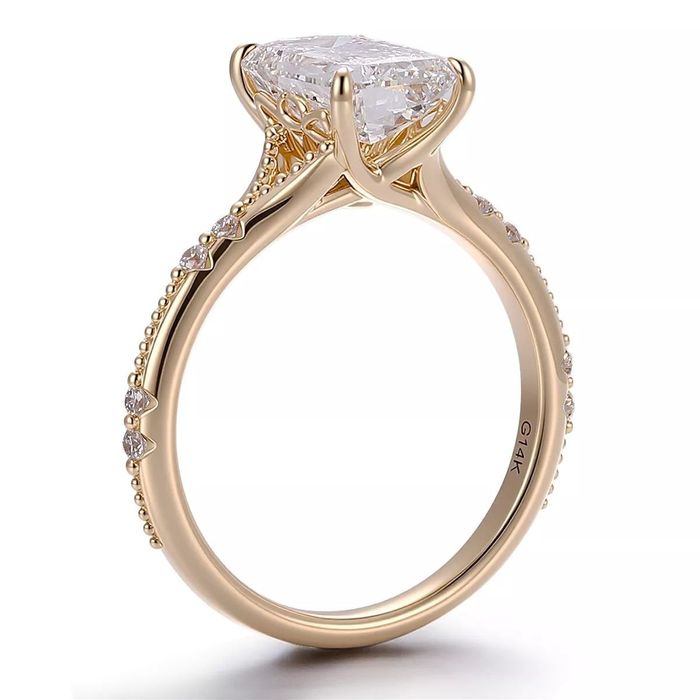 Кольцо муасанит новое