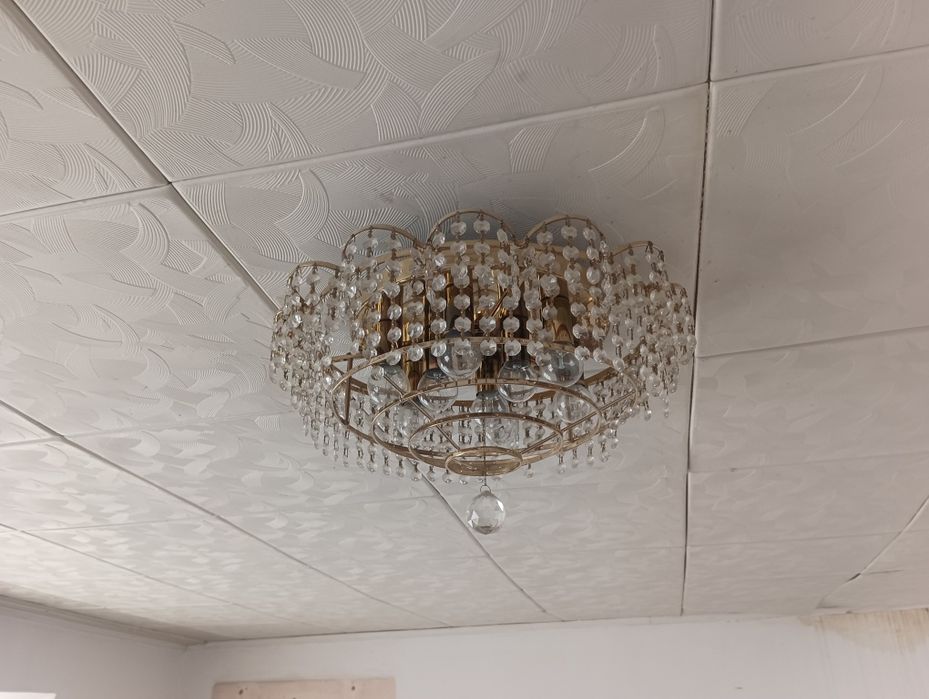 Люстра б/у отличном состоянии