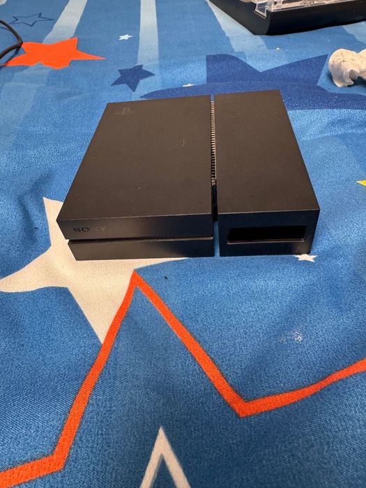 PlayStaton VR set complet + suport pentru casca si pentru controllere inclus