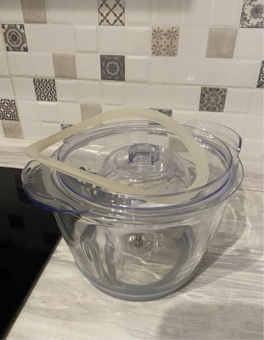 Измельчитель DEXP со стеклянной чашей