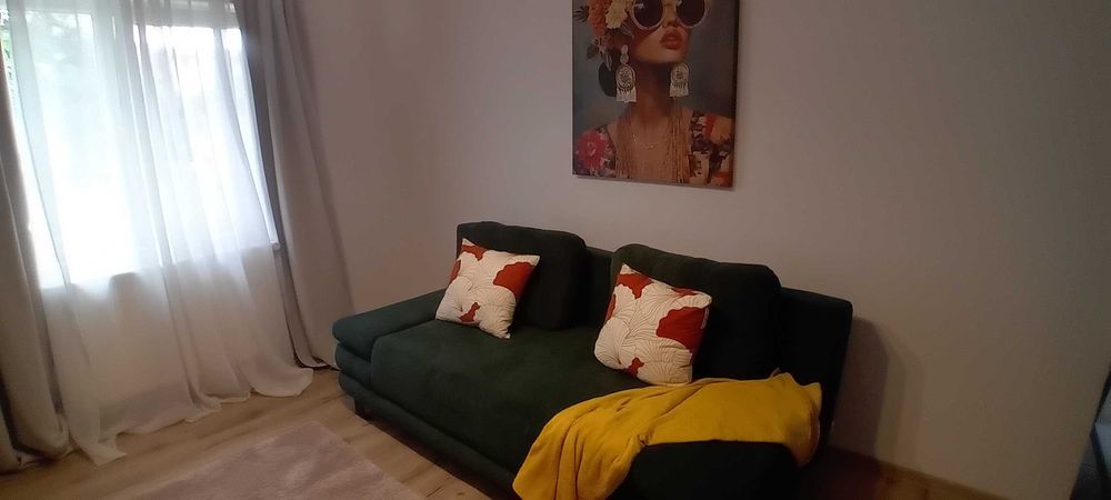 Inchiriez ap 3 camere la casa