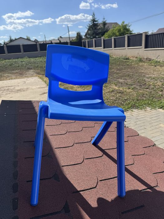 Scaune pentru copii mici