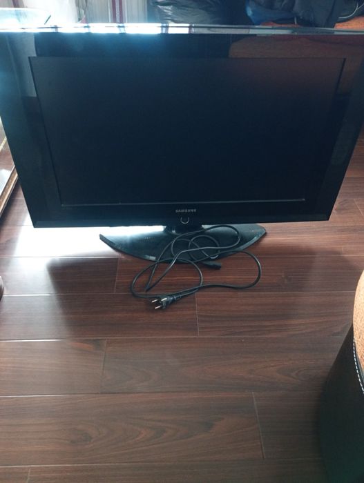 Televizoare LG plus Samsung