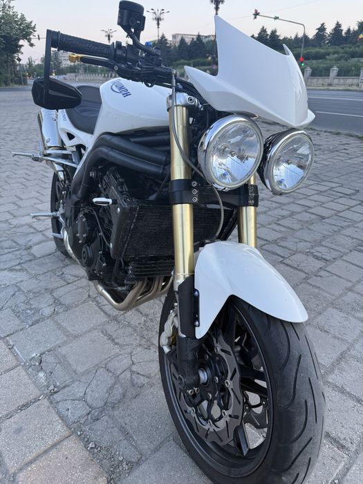 Triumph Speed Triple 1050