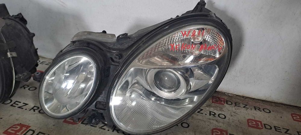 Faruri complete cu xenon / Far stanga , far dreapta Mercedes E Class W211