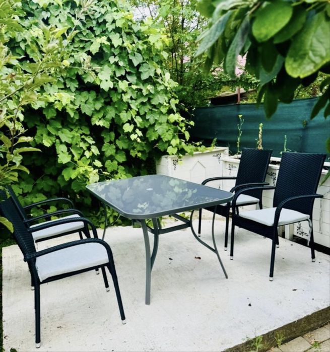 O casa # se inchiriaza integral# sezon..