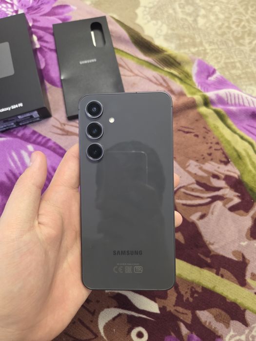 Продается Samsung s24 FE