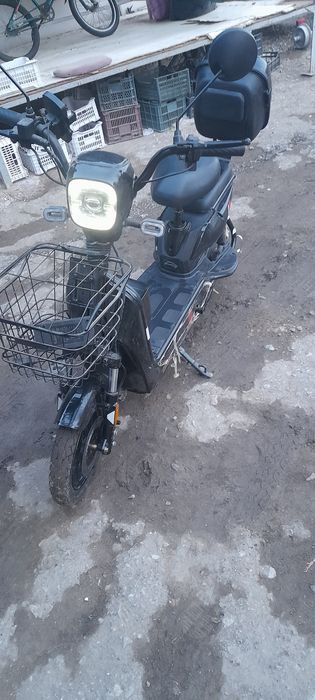 Скутер электрический