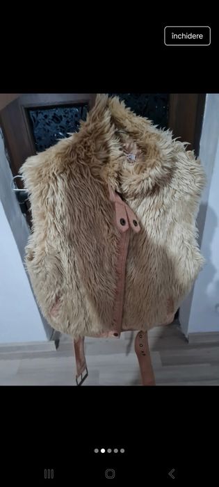 Vesta dama ,crem+ cadou cămașă verde XL