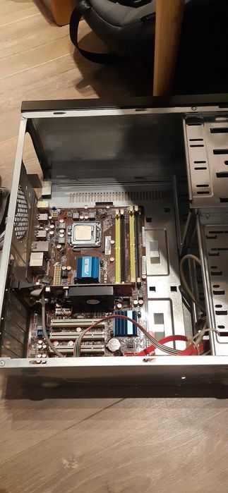 carcasa atx mb asus P5QL PRO N13219 cpu E7500, 2.93 GHz