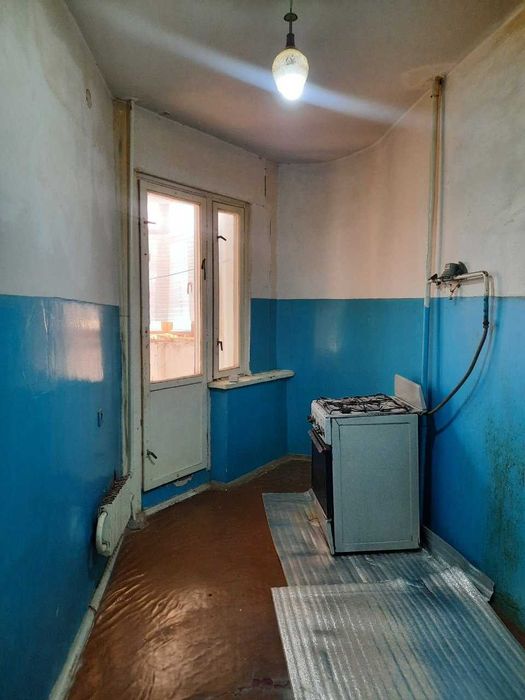 Продается 2 х комнатная квартира Блокставка, 2хона квар 10 микрорайон