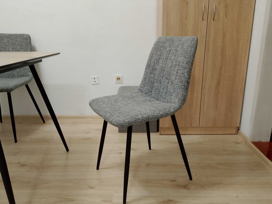 Комплект маса + 4бр столове