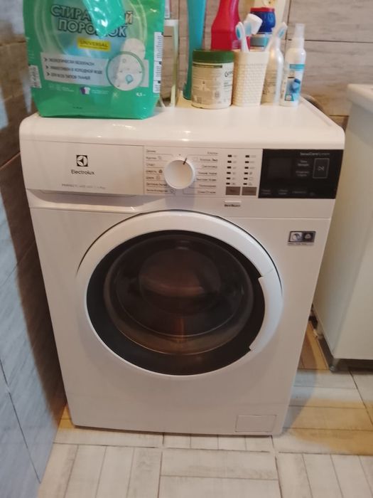 Продам все холодильник стиральная машина