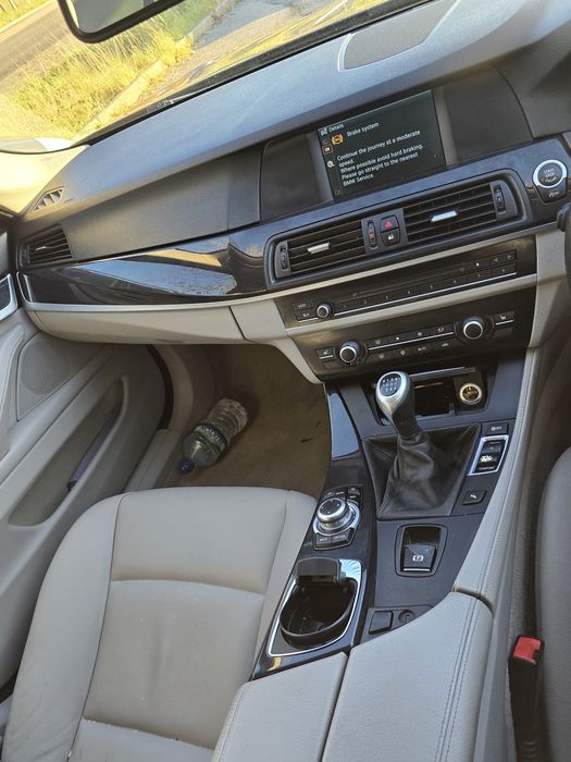 Vând Bmw 520 SE 2011