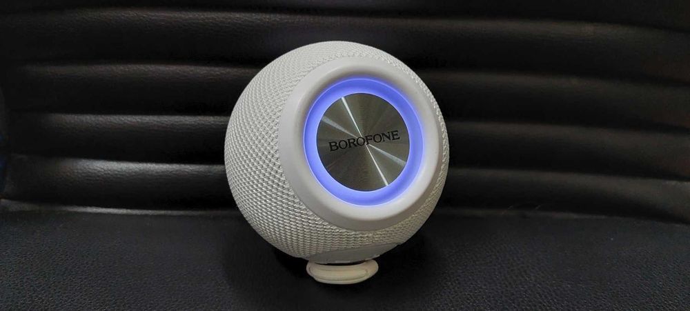 Нова Преносима Водоустойчива Блутут Тонколони с Радио / USB / AUX JBL