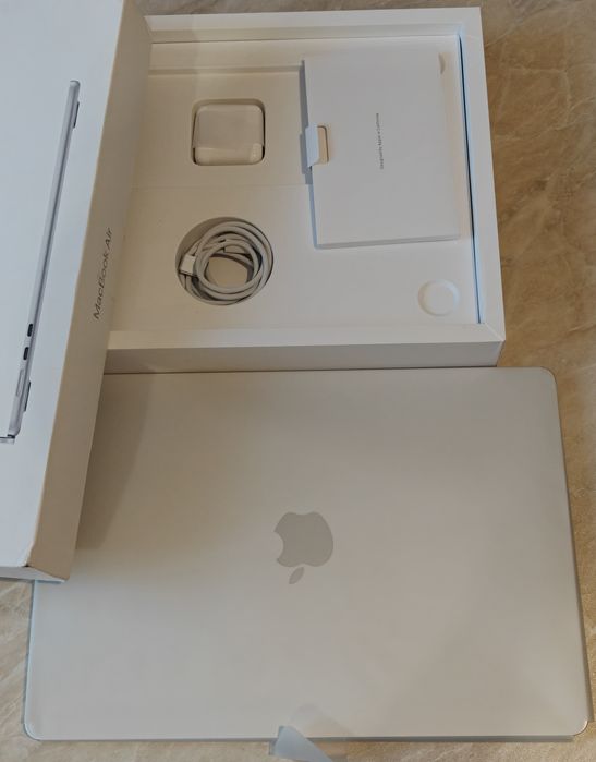 MacBook Air Pro M4/M5 новые