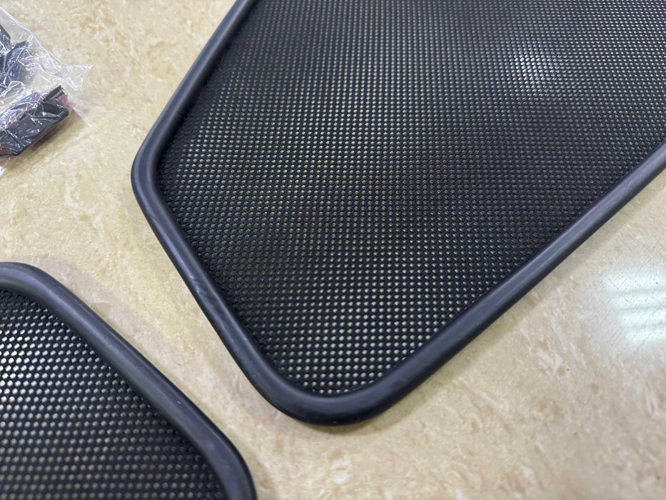 Магнитные шторки на Toyota Corolla (2013-)