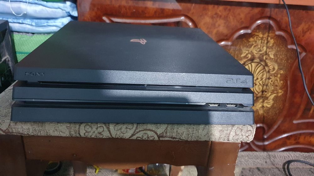 PS4 Pro 2TB (Vzlom 11.00 HEN) — Ideal holatda