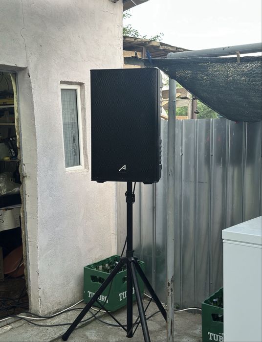 Vând boxe / amplificator / stative / mixer