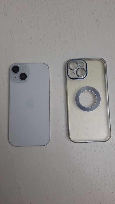 Vand Iphone 15  la cutie