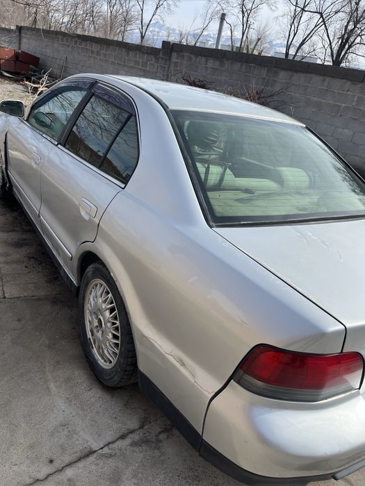 Галант год 2001 2.4