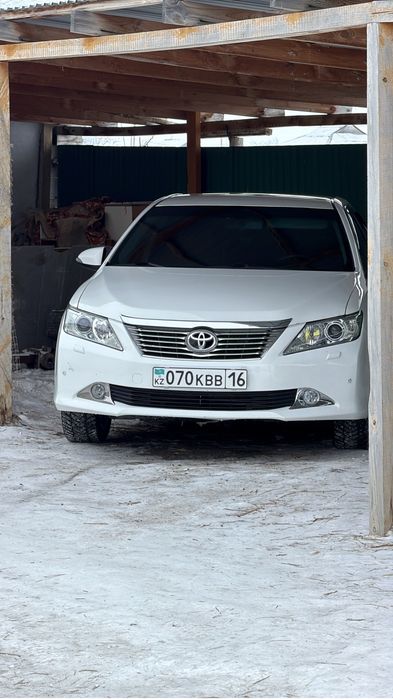 Продам камри …….