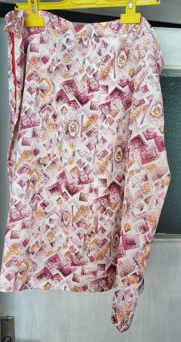 Продавам летни дамски костюми