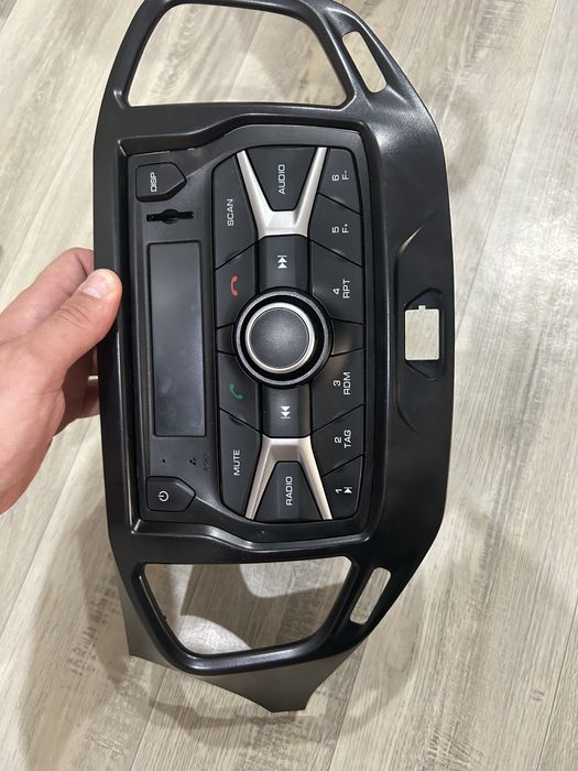 Авто магнитола Lada Vesta